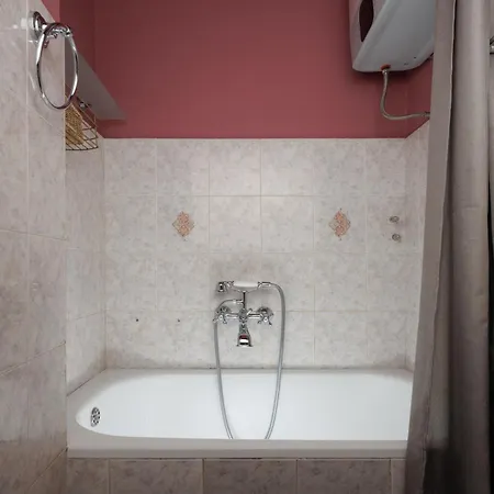 דירה Old Town Nona - Balcony, Garden And Free Parking