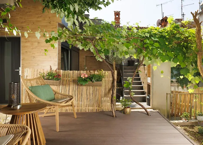 Old Town Nona - Balcony, Garden And Free Parking Апартаменты