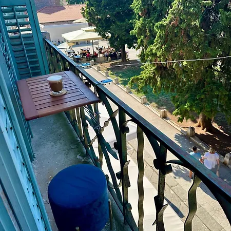 Apartment Old Town Nona - Balcony, Garden And Free Parking