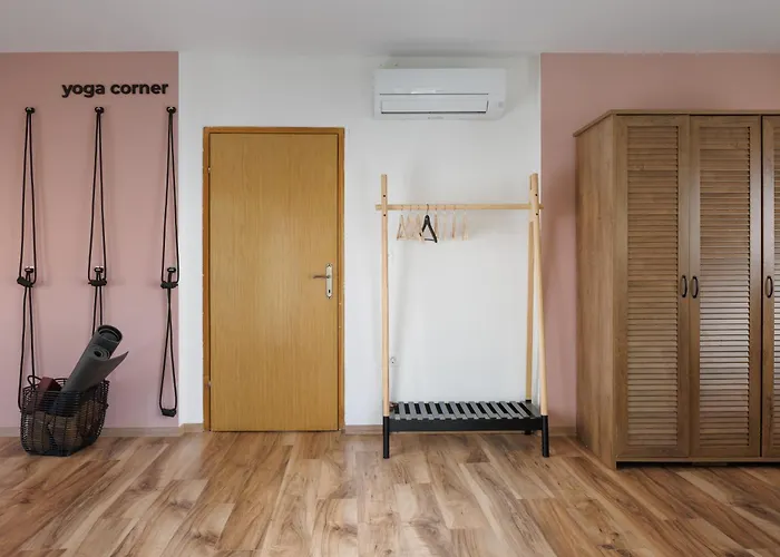 Old Town Nona - Balcony, Garden And Free Parking Apartment Pula