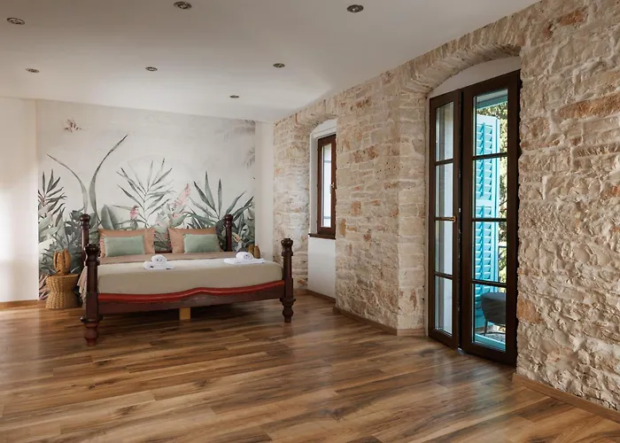 Old Town Nona - Balcony, Garden And Free Parking Apartment Pula